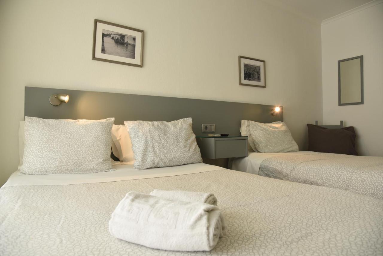 Flor Da Primavera - Residencial E Apartamentos Azambuja Kültér fotó