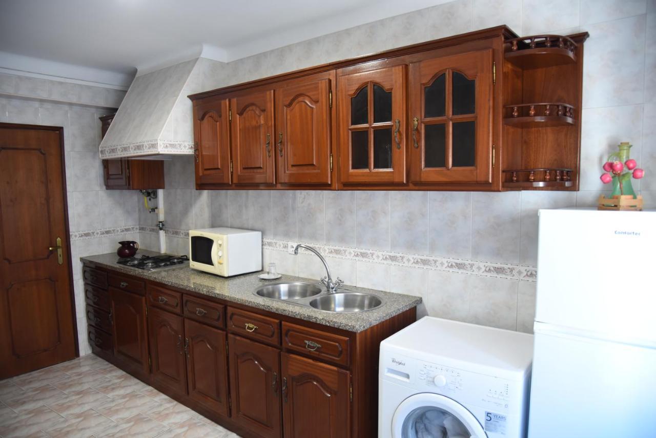 Flor Da Primavera - Residencial E Apartamentos Azambuja Kültér fotó