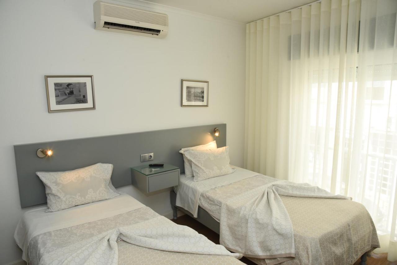 Flor Da Primavera - Residencial E Apartamentos Azambuja Kültér fotó