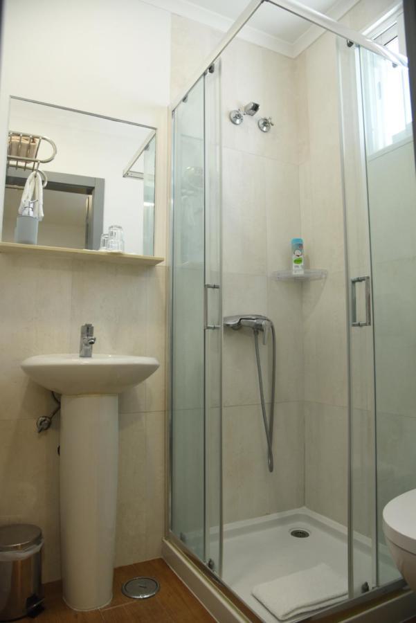 Flor Da Primavera - Residencial E Apartamentos Azambuja Kültér fotó