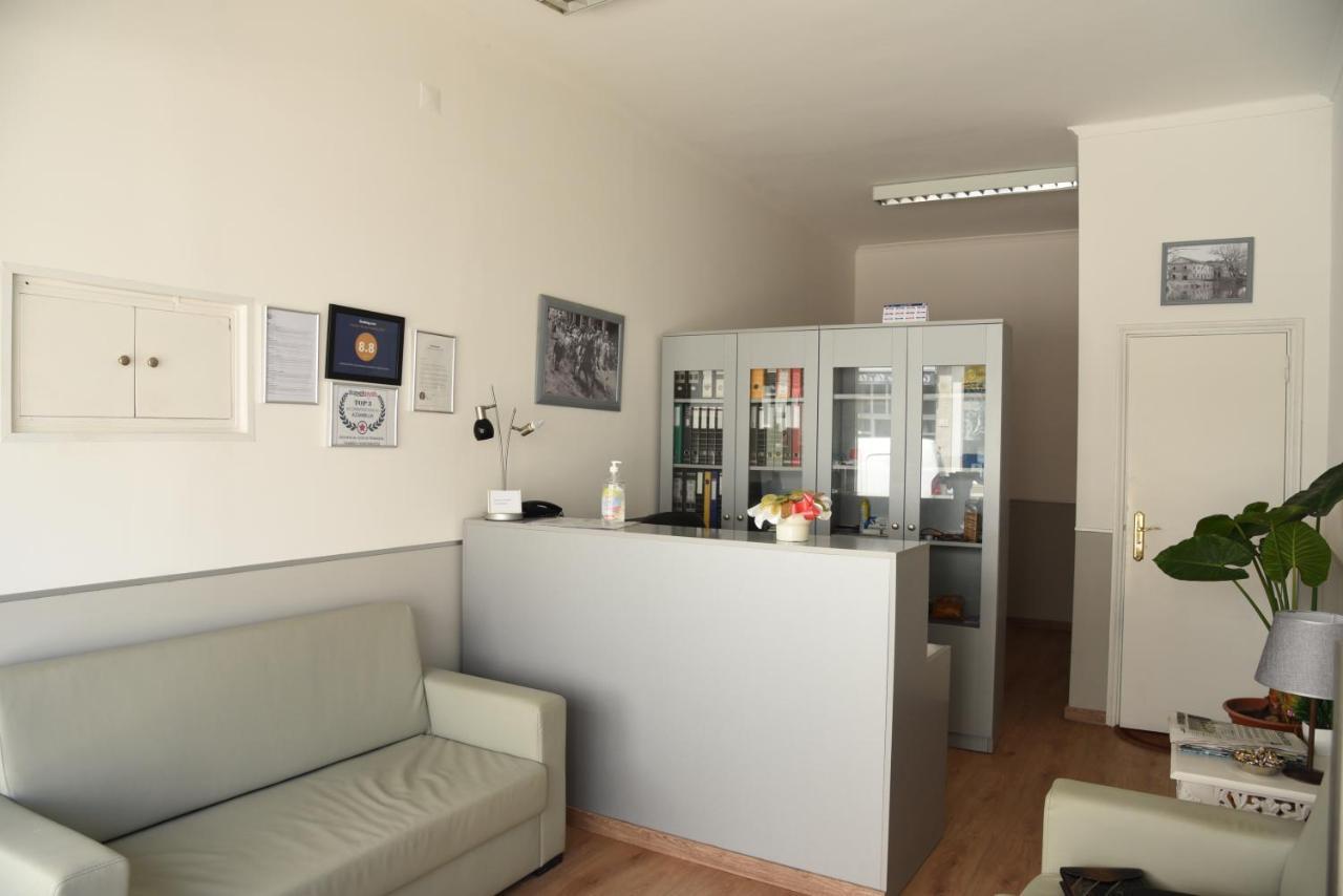 Flor Da Primavera - Residencial E Apartamentos Azambuja Kültér fotó