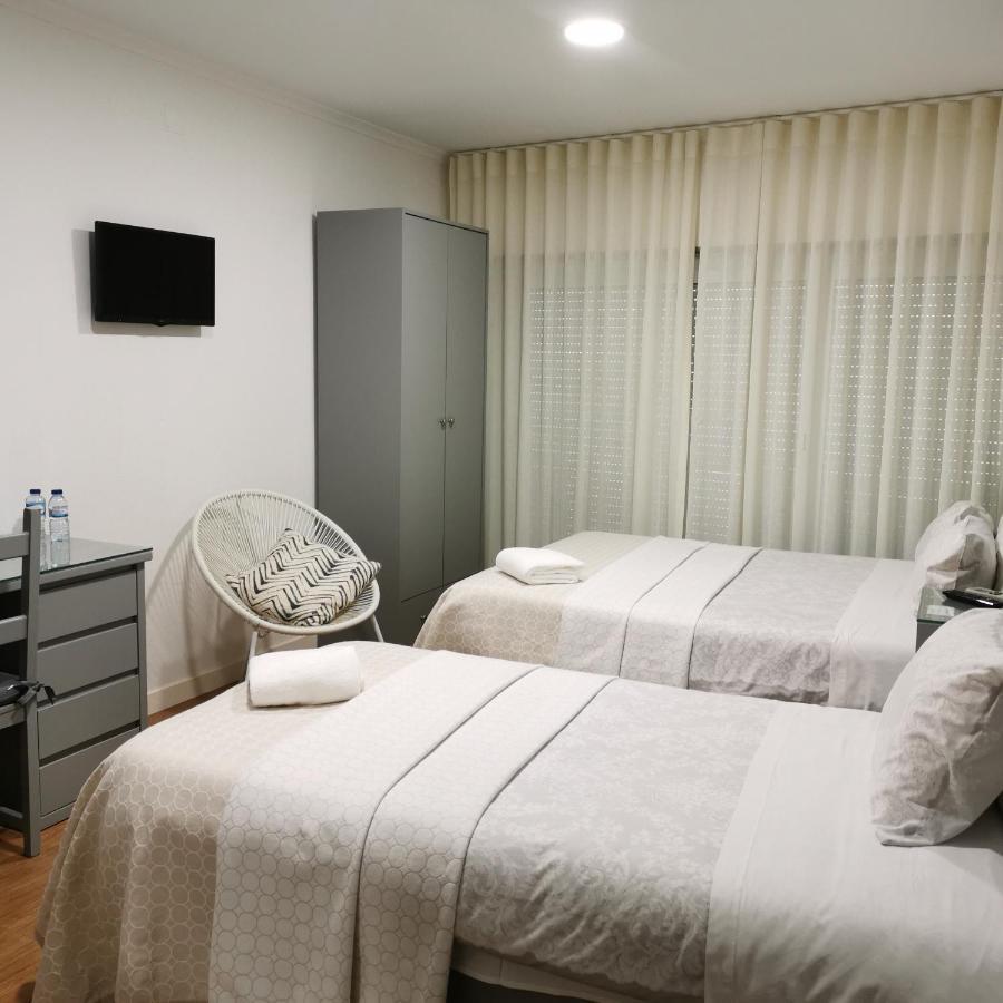 Flor Da Primavera - Residencial E Apartamentos Azambuja Kültér fotó