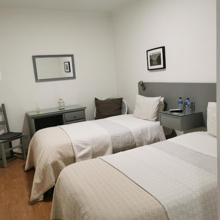 Flor Da Primavera - Residencial E Apartamentos Azambuja Kültér fotó